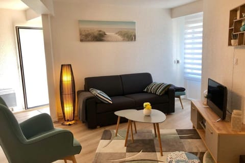 Jolie maisonnette cosy Bord de mer Terrasse House in Guidel