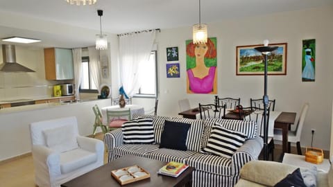 Living room, Lounge or bar