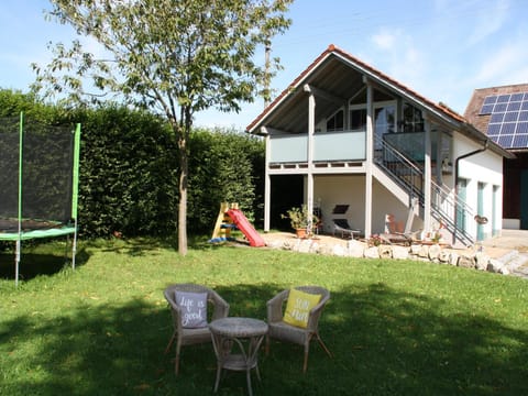 Property building, Garden, sunbed