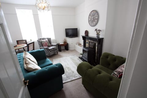 TV and multimedia, Living room, Diving