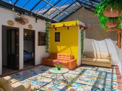 Patio, Living room