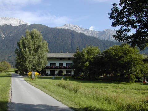 Property building, Nearby landmark, Spring, Day, Natural landscape, Mountain view
