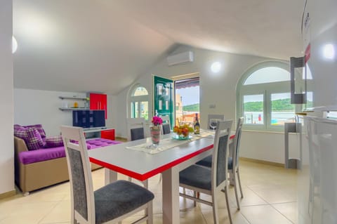 Communal lounge/ TV room, Living room