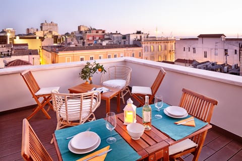 Balcony/Terrace, City view