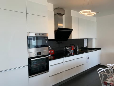 Spacious Luxury 2BR flat with Parking - Luxembourg gare Apartment in Luxembourg