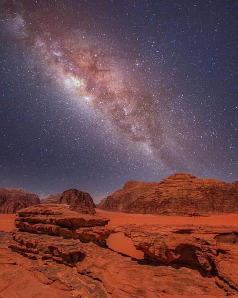 Nearby landmark, Night