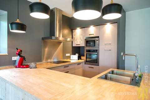 Villa Ballat's Dine Villa in Auvergne-Rhône-Alpes