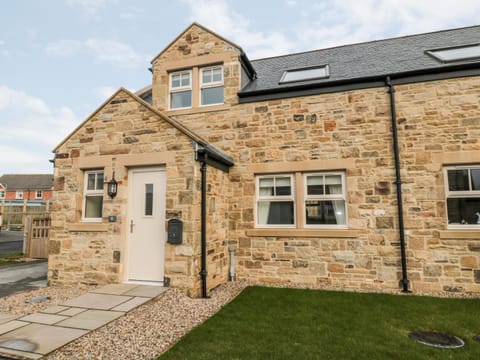 Brindles Cottage House in Seahouses