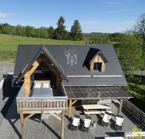 La Belle Etoile Apartment in Besse-et-Saint-Anastaise