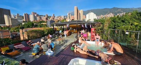 Property building, Day, Natural landscape, Evening entertainment, City view, Pool view, Location