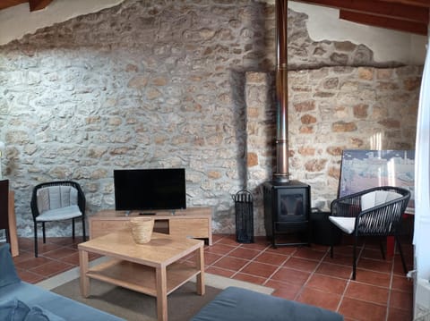 TV and multimedia, Living room, flat iron