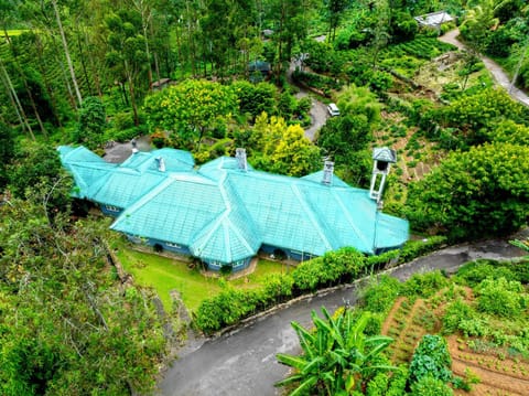 Property building, Natural landscape, Garden view