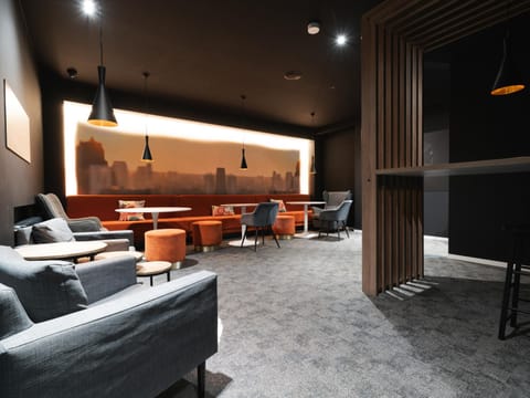 Lounge or bar, Seating area