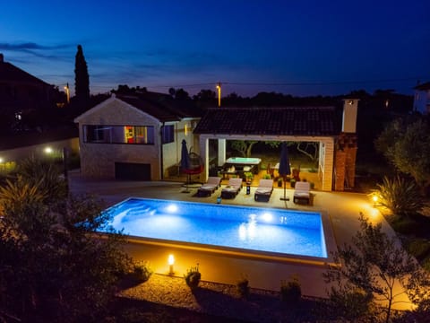 Villa Lorema-pet friendly on 5000 sqm garden,pool, jacuzzi, billiard&PS5 Villa in Šibenik-Knin County, Croatia