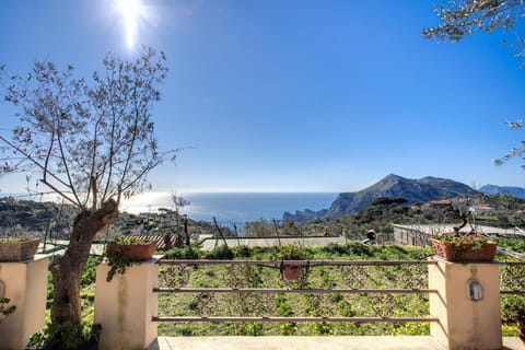 Balcony/Terrace, Mountain view, Sea view