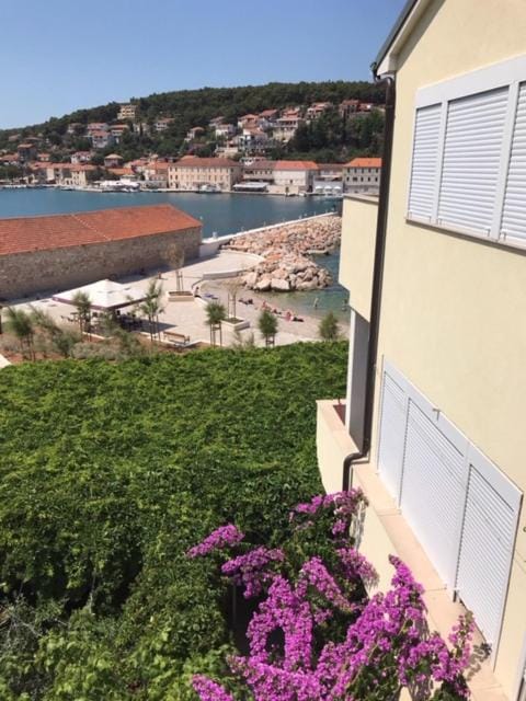 studio apartment near the beach-Ilda Radonic Apartment in Dubrovnik-Neretva County