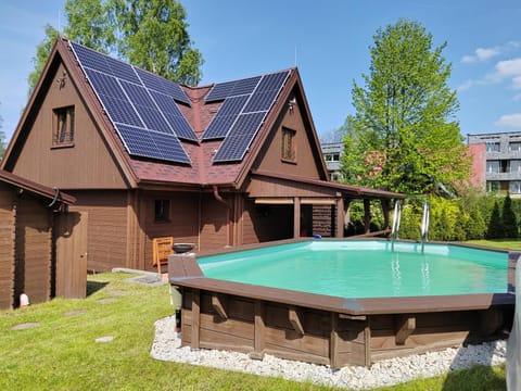 Property building, Garden, Garden view, Pool view, Swimming pool