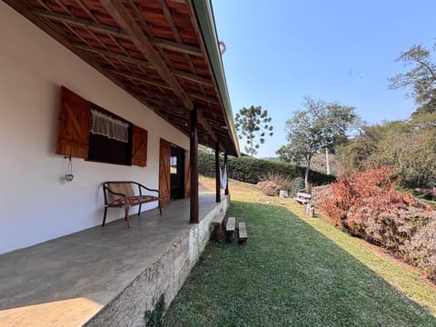 Property building, Patio, Spring, Day, Garden, Garden view