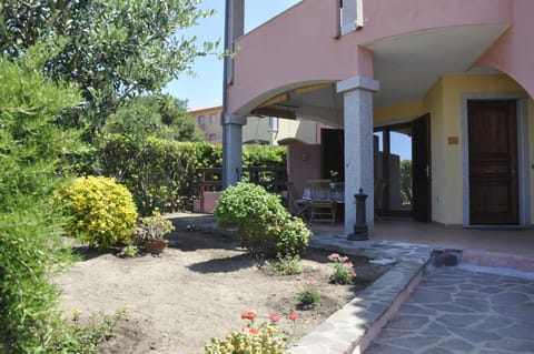 Property building, Garden view