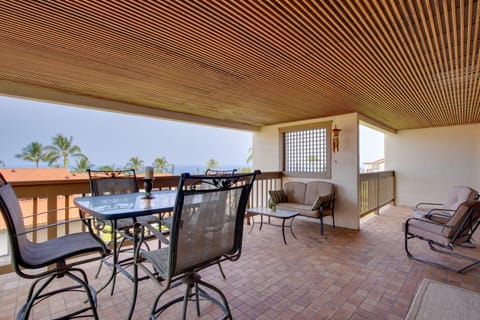 Kailua-Kona Condo with Resort Access and Ocean View! Apartment in South Kona