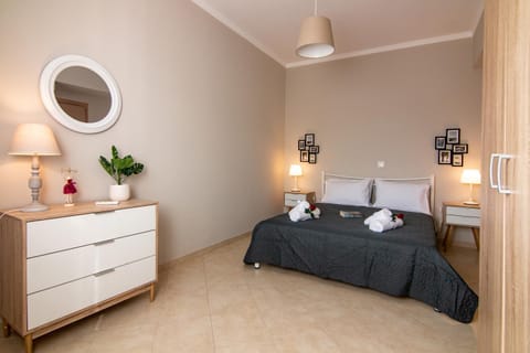 Bed, Photo of the whole room, Bedroom, towels, wardrobe