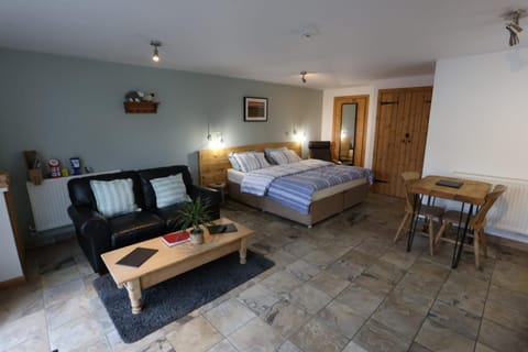 Lynton Lodge Studios Nature lodge in Keswick