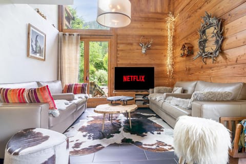 Chalet Taconnaz - Warm & Cosy 3BR Chalet with Fireplace in Nature - By Cozee Rentals Chalet in Les Houches