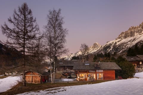 Chalet Taconnaz - Warm & Cosy 3BR Chalet with Fireplace in Nature - By Cozee Rentals Chalet in Les Houches