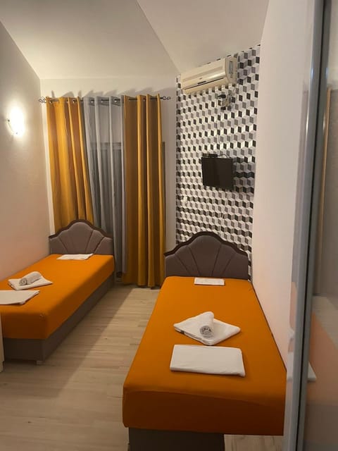 SARA BUDVA Bed and Breakfast in Budva