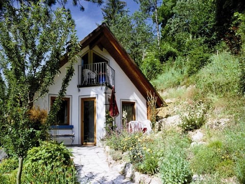 Property building, Facade/entrance, Garden