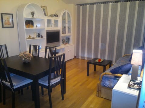 TV and multimedia, Living room, Dining area
