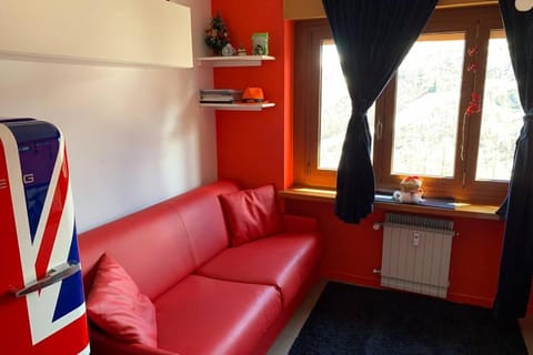 A 2 minuti dalle piste da sci e campo da golf. Apartment in Sestriere