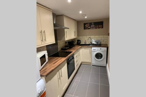 a COSY CLEAN GROUND FLOOR FLAT CLOSE TO TOWN CENTRE Apartment in Boston