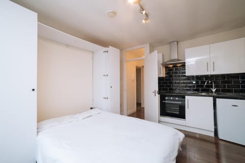 Kitchen or kitchenette, Photo of the whole room