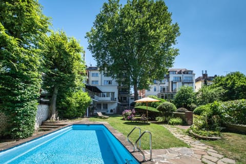 Garden, Garden view