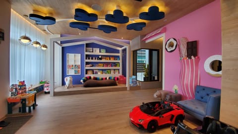 Library, Kids's club