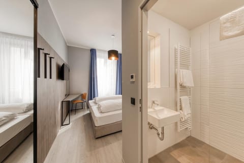 Bed, Bathroom, Bedroom