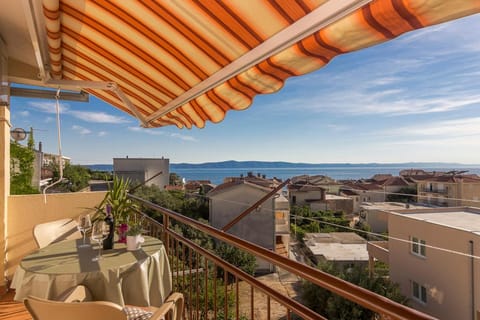 Balcony/Terrace, Beach, City view, Sea view, Street view