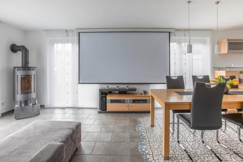 TV and multimedia, Living room, Seating area