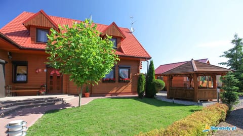 Facade/entrance, Garden