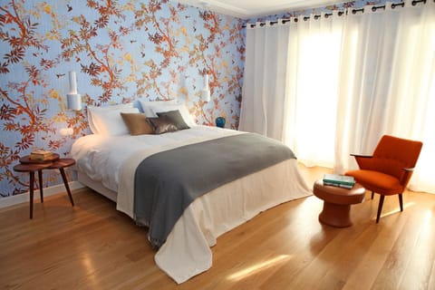 Bed, Photo of the whole room
