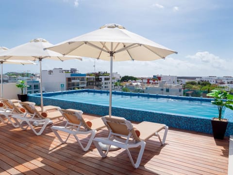Sea view, Swimming pool, sunbed, Internal: Not applicable to any particular room