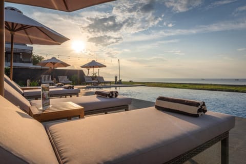 Pool view, Sea view, Swimming pool