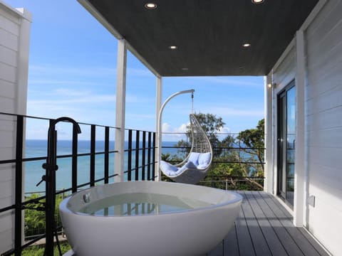 Hot Tub, Balcony/Terrace, Sea view