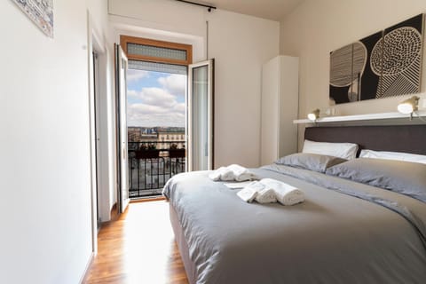 View (from property/room), Balcony/Terrace, Photo of the whole room, Bedroom, towels