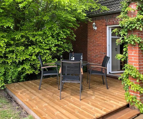 Patio, Spring, Day, BBQ facilities, Garden, Balcony/Terrace, On site
