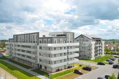 Property building, Day, Neighbourhood