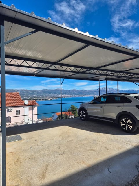 Blaise Apartment in Šibenik-Knin County, Croatia