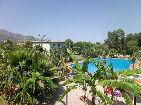 Pool view, Swimming pool
