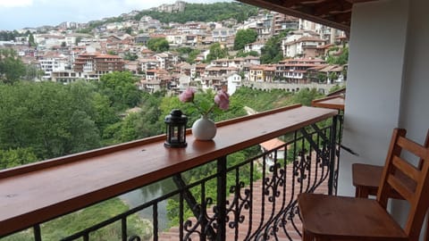Balcony/Terrace, City view, Mountain view, River view